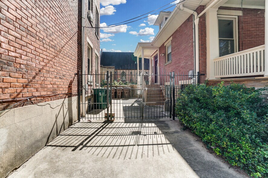 More Photos Of 1801 Chase Ave, Cincinnati Apartments For Sale