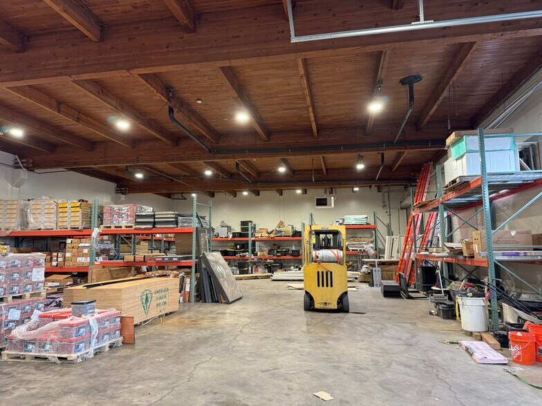 More Photos Of 1210 Jackson St SE, Albany Manufacturing For Lease