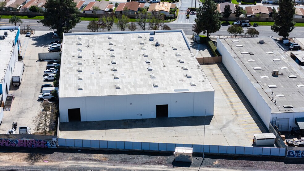 More Photos Of 13435 Estelle St, Corona Warehouse For Lease