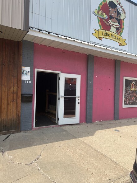 Primary Photo Of 110 N Wind St, Flandreau Restaurant For Sale