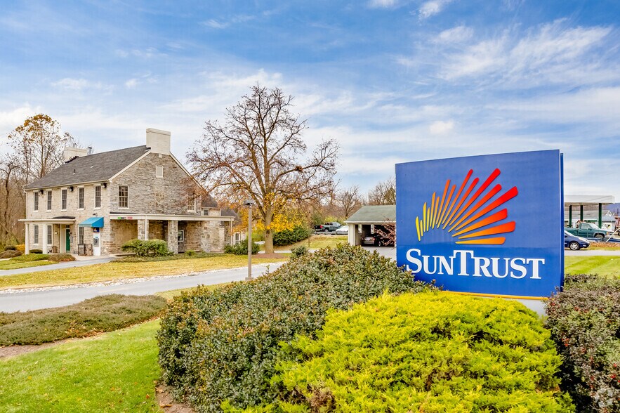More Photos Of 1700 Rosemont Ave, Frederick Bank For Sale