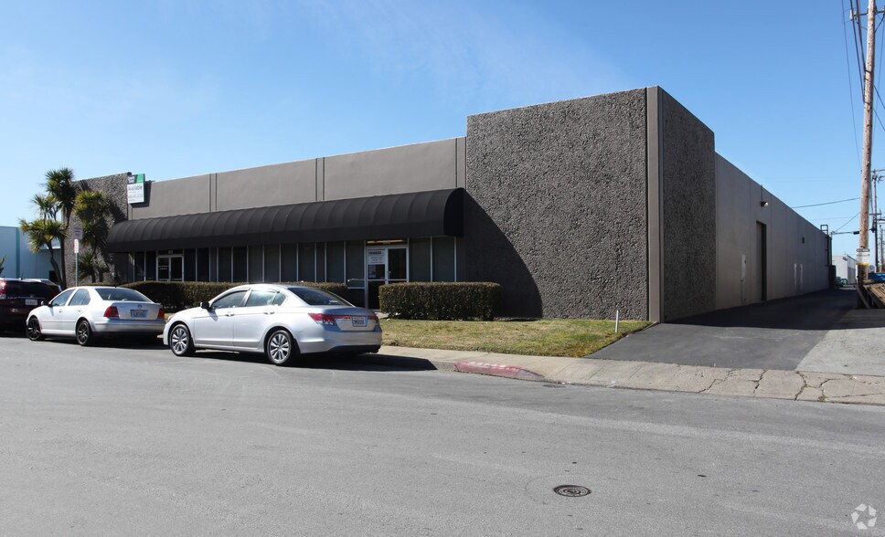 More Photos Of 840-850 Mahler Rd, Burlingame Manufacturing For Lease