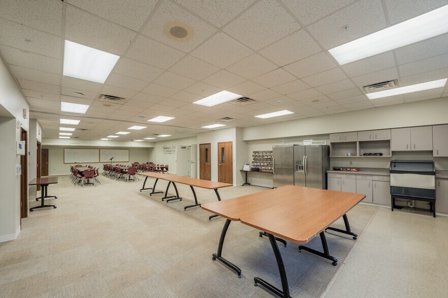 More Photos Of 1825 N Clairemont Ave, Eau Claire Schools For Sale