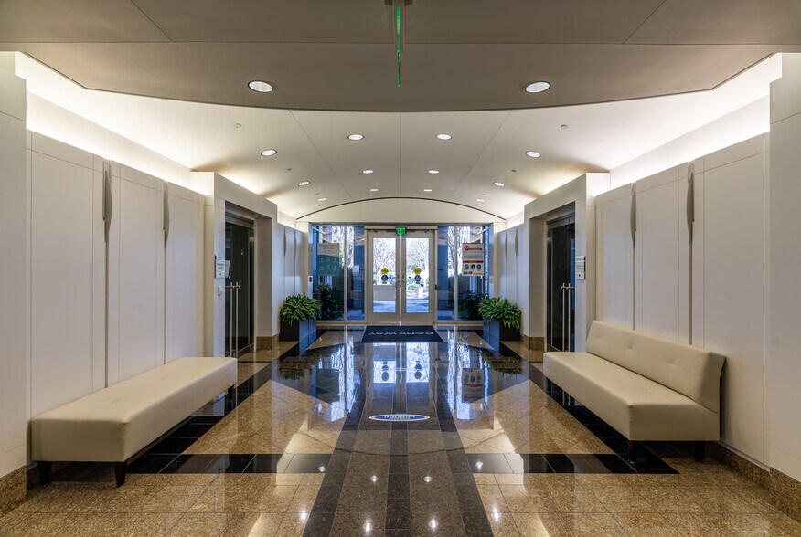 More Photos Of 11720 Amberpark Dr, Alpharetta Unknown For Lease