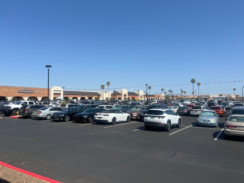 More Photos Of 1122 N Higley Rd, Mesa Storefront For Lease