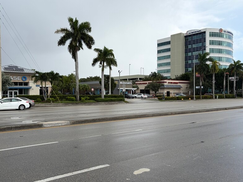 More Photos Of 2421 NW 87th Ave, Doral Auto Repair For Sale