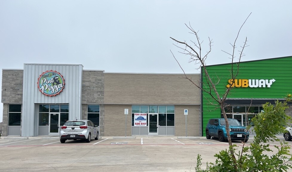 Primary Photo Of 2002 Folly Dr, Killeen Restaurant For Lease