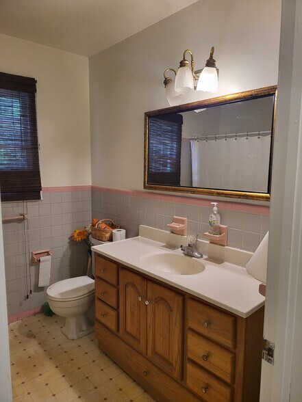 More Photos Of 1305 Dawson Rd, Albany Storefront Retail Office For Sale