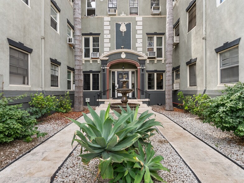 More Photos Of 6434 Yucca St, Los Angeles Apartments For Sale