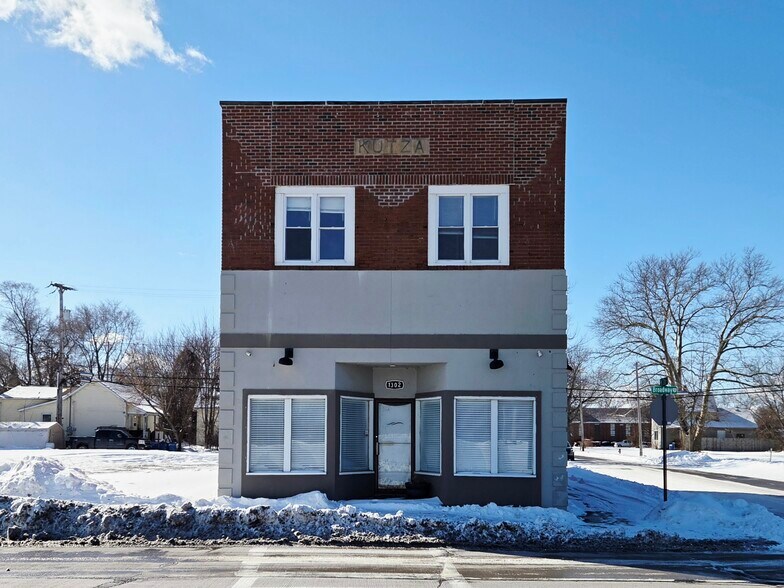 Primary Photo Of 1302 Broadway, Lorain Storefront Retail Residential For Sale