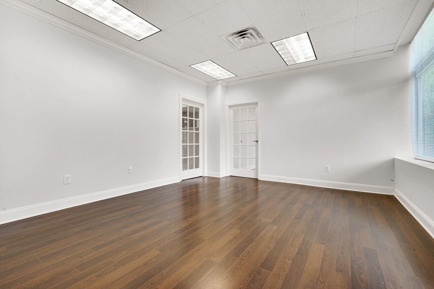 More Photos Of 1386 US Highway 22, Lebanon Unknown For Lease