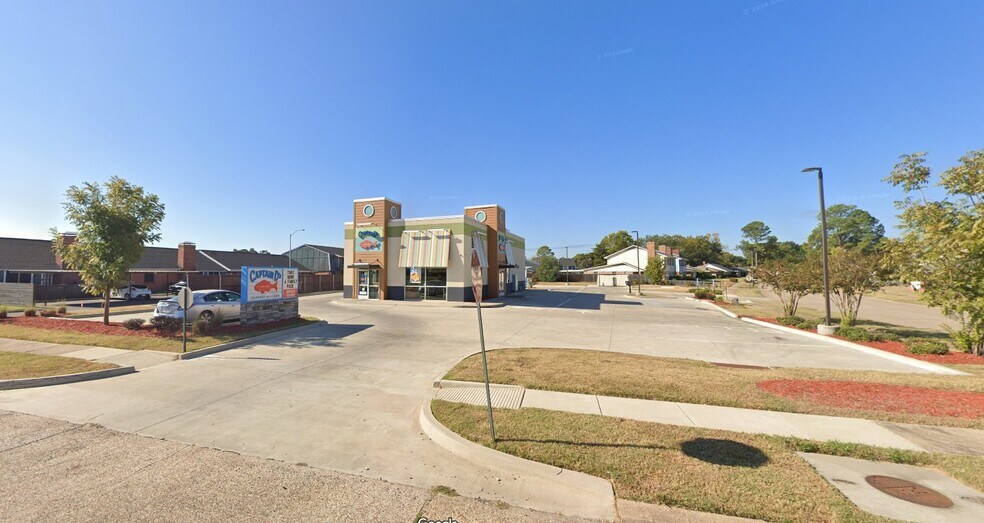 Primary Photo Of 7798 Youree Dr, Shreveport Freestanding For Lease