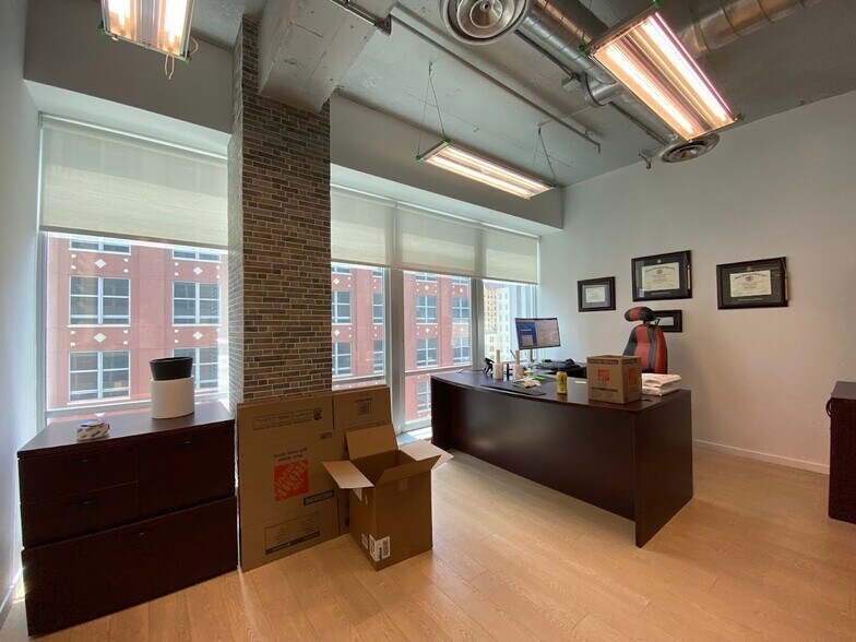 More Photos Of 14 NE 1st Ave, Miami Office For Sale