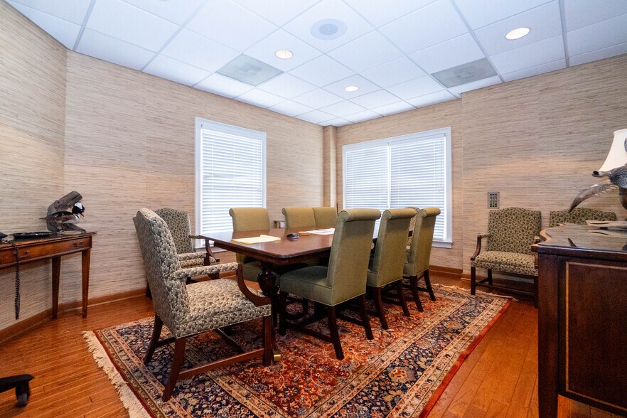 More Photos Of 120 Trinity Pl, Athens Medical For Sale