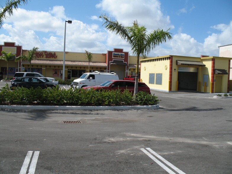 More Photos Of 17560 NW 27th Ave, Miami Gardens Freestanding For Lease