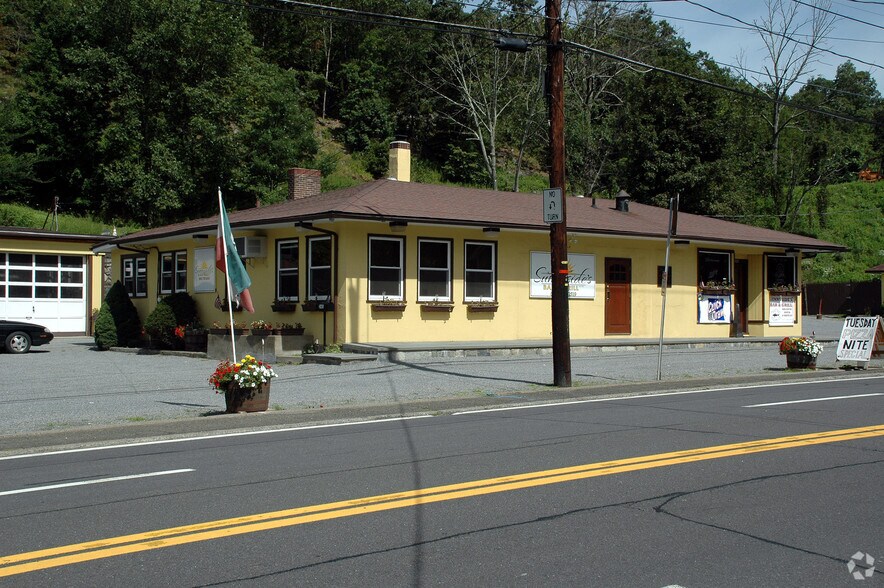 More Photos Of 243-249 Orange Tpke, Sloatsburg Restaurant For Sale