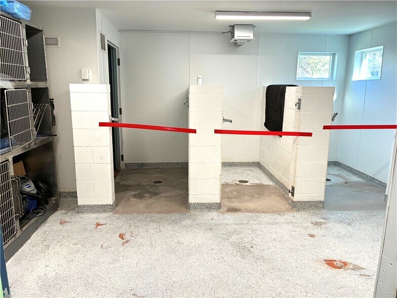 More Photos Of 1055 Denise Rd, Greece Veterinarian Kennel For Sale
