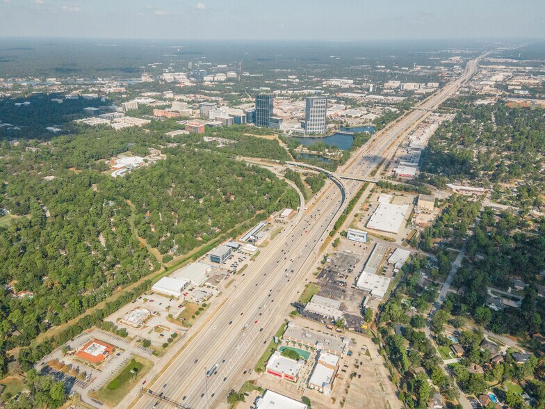 More Photos Of 21265 Blair Rd, Conroe Warehouse For Sale