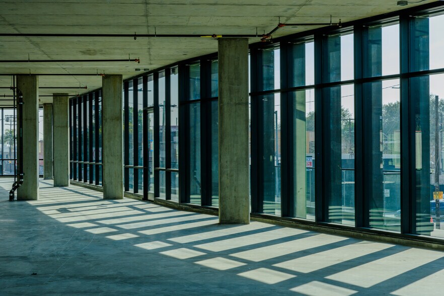 More Photos Of 5237 W Jefferson Blvd, Los Angeles Office For Sale