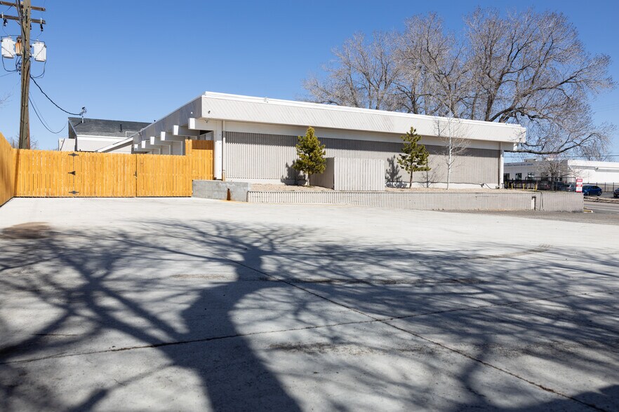 More Photos Of 155 Sheridan Blvd, Lakewood Freestanding For Sale