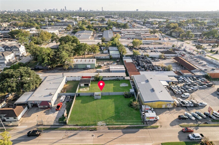 More Photos Of 7811 Hammerly Blvd, Houston Land For Sale
