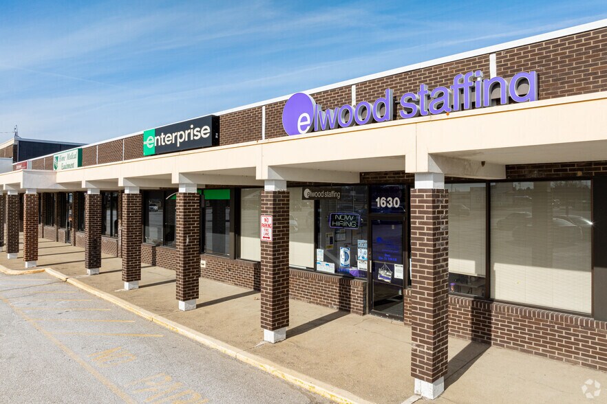 More Photos Of 1624-1644 E State Road 44, Shelbyville Unknown For Lease