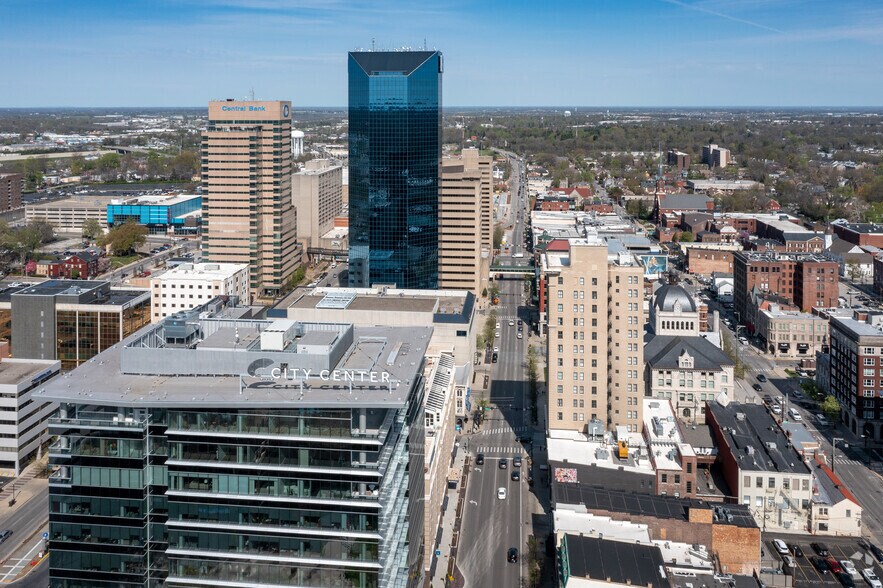 More Photos Of 250 W Main St, Lexington Office For Lease