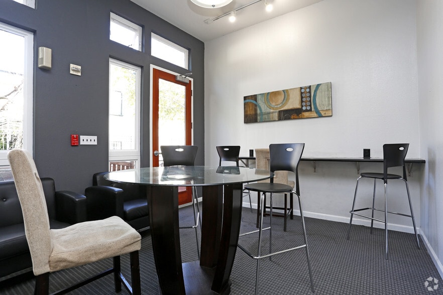 More Photos Of 1797-1801 Shattuck Ave, Berkeley Apartments For Lease