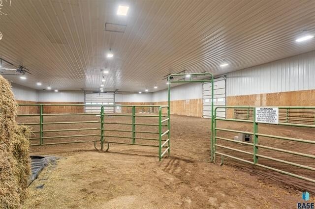 More Photos Of 48381 277th St, Canton Horse Stables For Sale