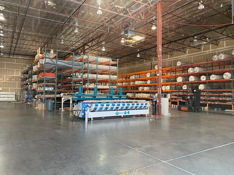 More Photos Of 5375 Procyon St, Las Vegas Warehouse For Lease