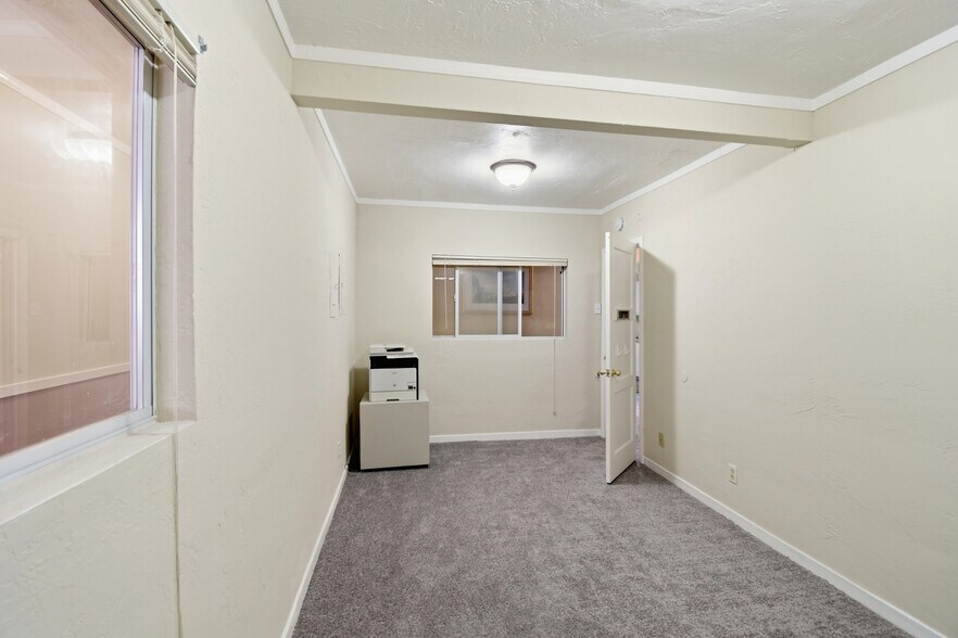More Photos Of 2809-2815 Macdonald Ave, Richmond Office For Sale