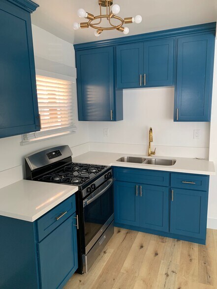 More Photos Of 1706 Sherman Pl, Long Beach Apartments For Sale