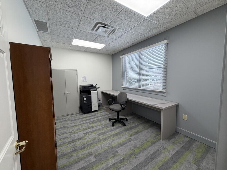 More Photos Of 2911 Alexandria Pike, Highland Heights Bank For Sale