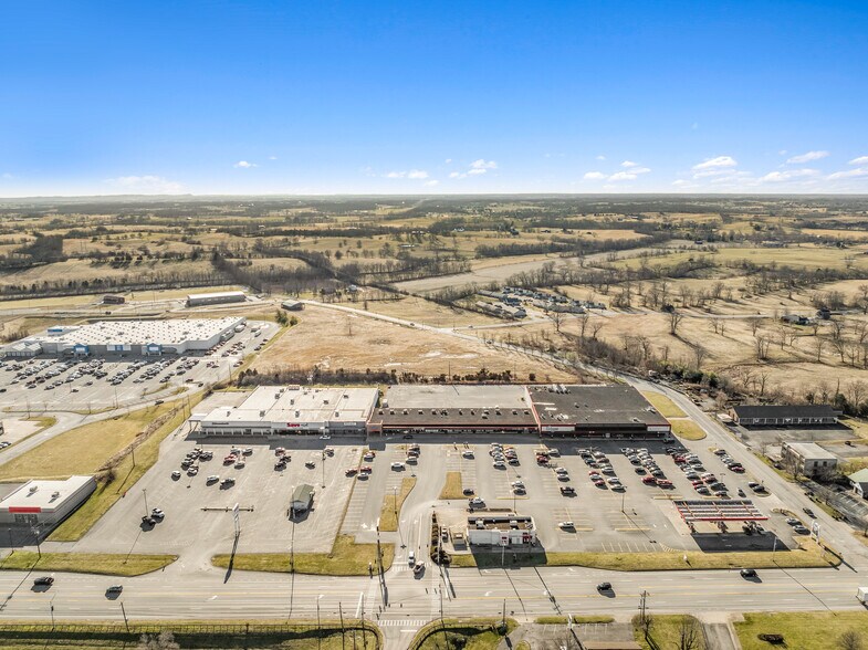 More Photos Of 844 S College St, Harrodsburg Unknown For Sale