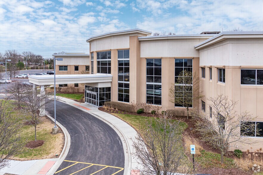More Photos Of 410 E Lincoln Hwy, New Lenox Medical For Lease
