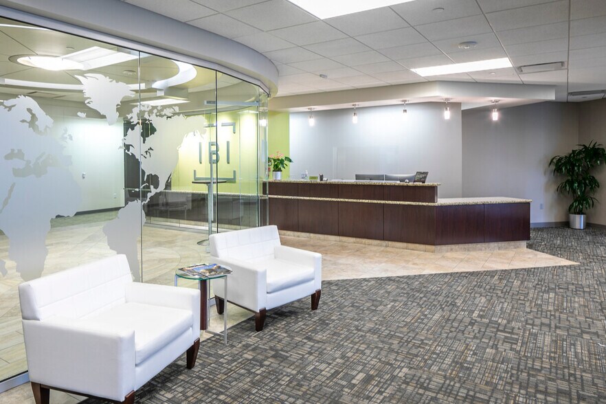 More Photos Of 455 E Medical Center Blvd, Webster Medical For Lease