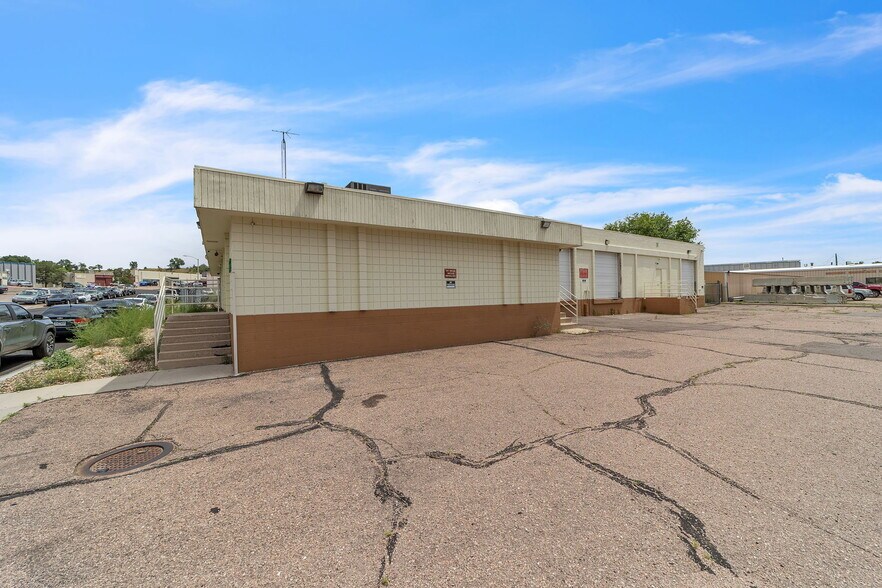More Photos Of 2685 Durango Dr, Colorado Springs Warehouse For Lease