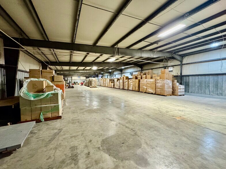 More Photos Of 4896 Deaton Rd, Trinity Warehouse For Lease