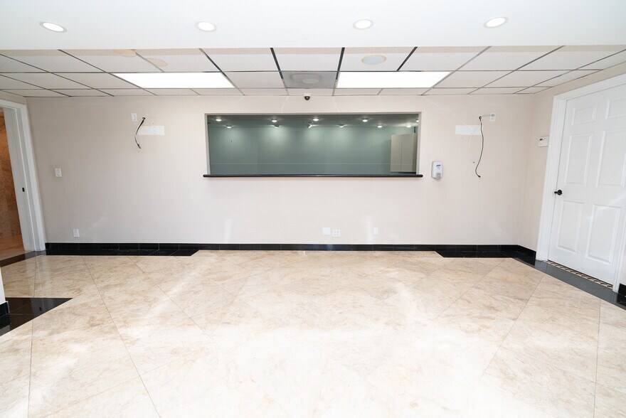 Primary Photo Of 441 S Federal Hwy, Deerfield Beach Medical For Lease