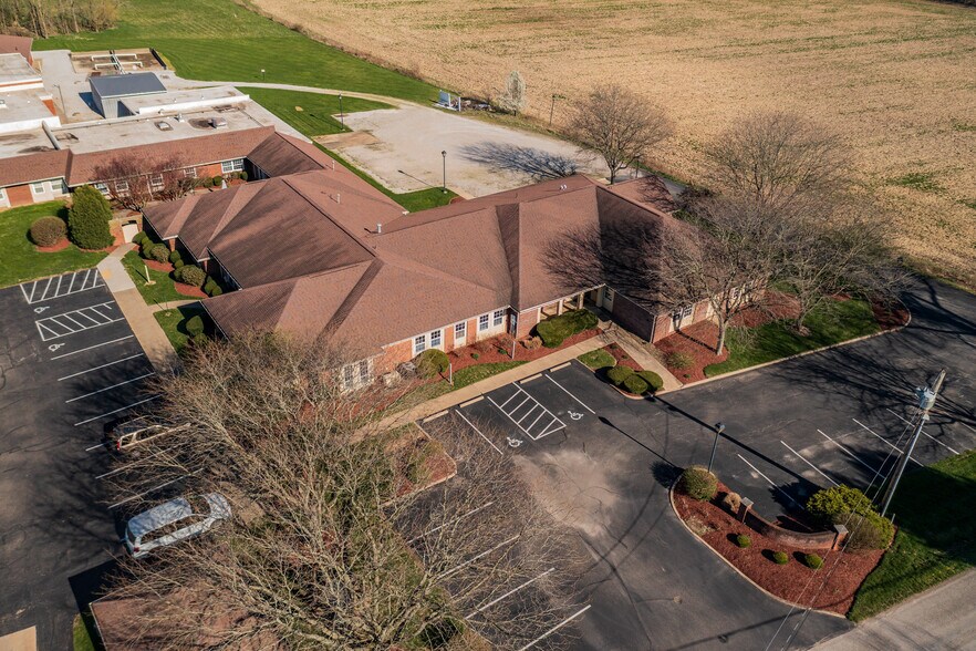 More Photos Of 7222 Day Ave SW, Navarre Medical For Lease