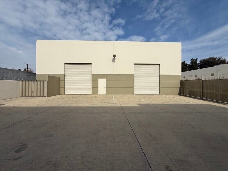 More Photos Of 5365 Brooks St, Montclair Warehouse For Lease