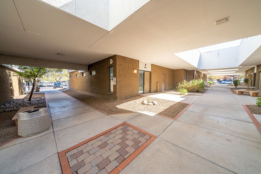 More Photos Of 6502-6564 E Carondelet Dr, Tucson Medical For Lease