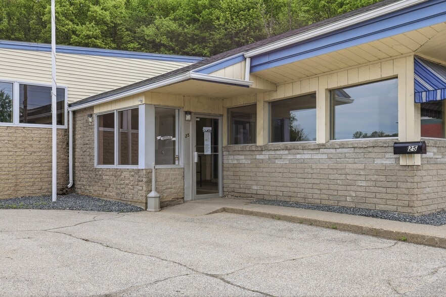 More Photos Of 25 Manchester St, Concord General Retail For Lease