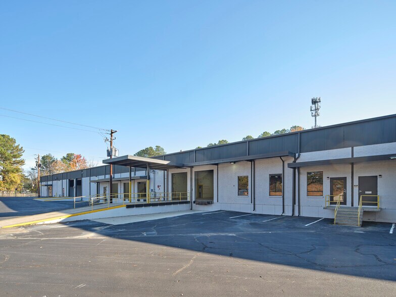 More Photos Of 3645 Oakcliff Rd, Doraville Warehouse For Sale