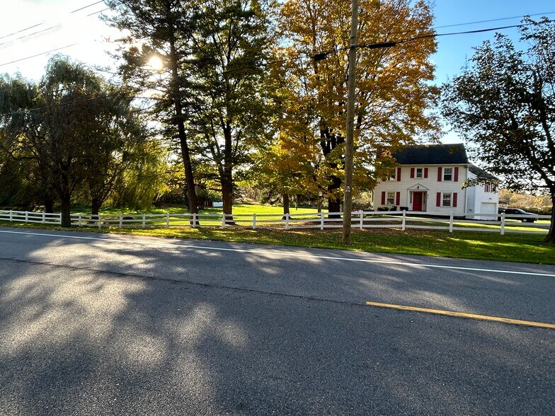 More Photos Of 6810 E Seneca Tpke, Jamesville Specialty For Sale