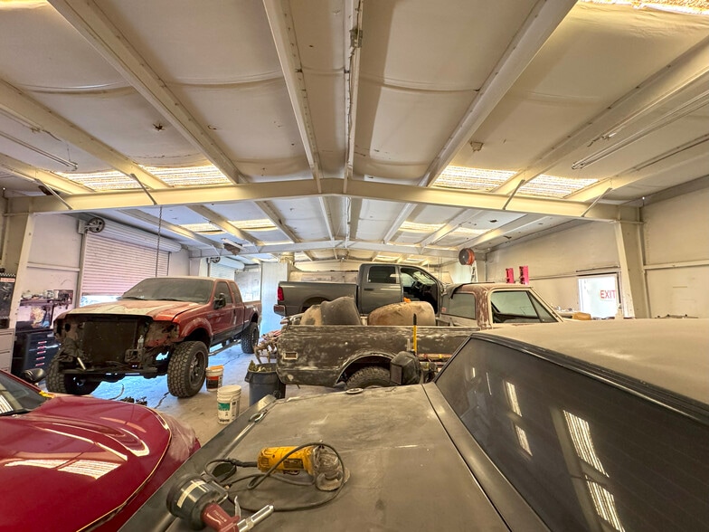 More Photos Of 3355 Pollux Ave, Las Vegas Service For Sale