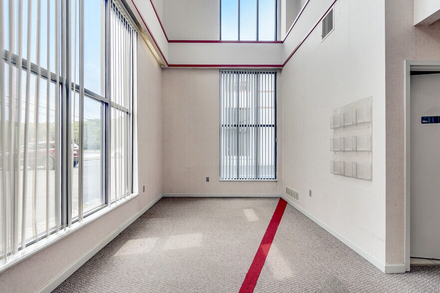 More Photos Of 3120 Collins Ferry Rd, Morgantown Medical For Sale