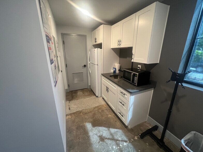 More Photos Of 1725 Electric Ave, Watkinsville Medical For Lease