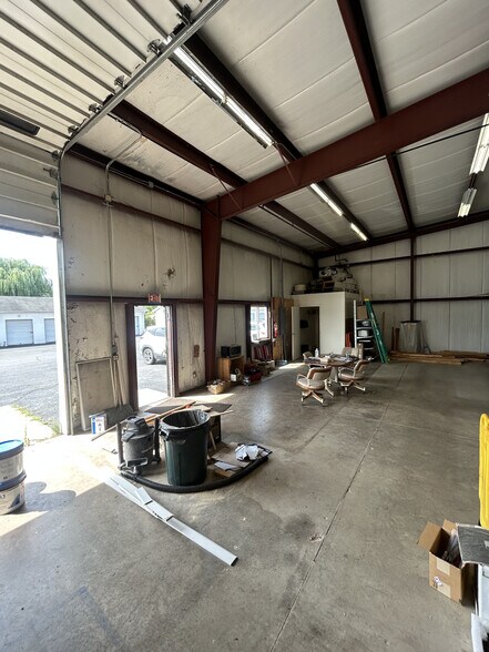 More Photos Of 205 Fleming St, Williamsport Self Storage For Lease