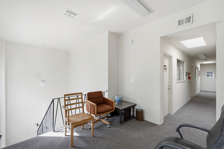 More Photos Of 790 Laurel St, San Carlos Office For Sale